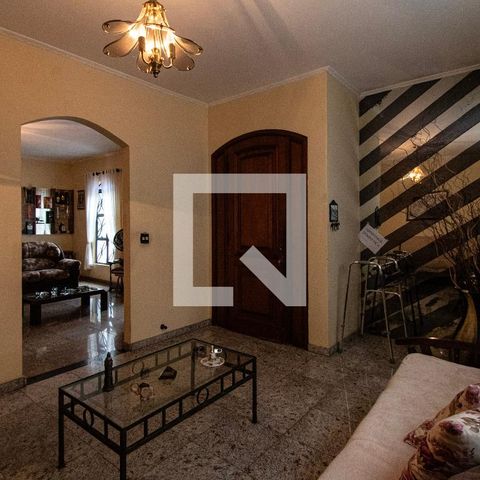 Casa para alugar com 400m², 4 quartos e 4 vagasSala