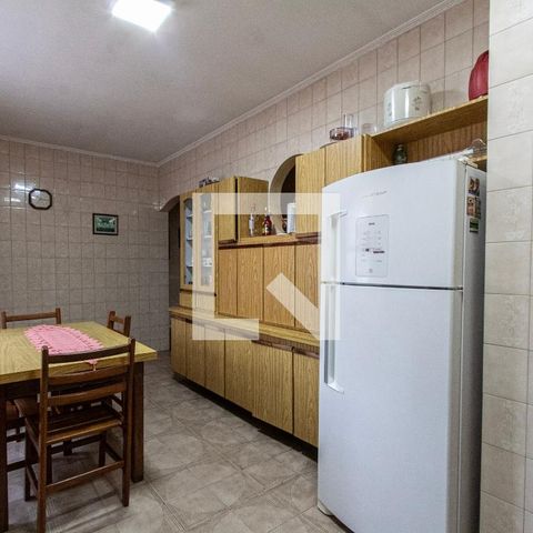 Casa para alugar com 400m², 4 quartos e 4 vagasCozinha 