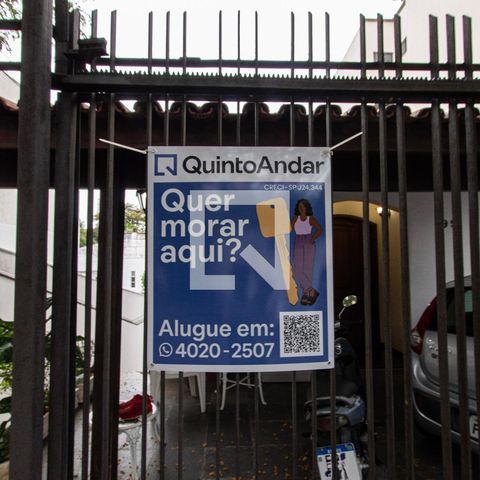Casa para alugar com 400m², 4 quartos e 4 vagasFachada