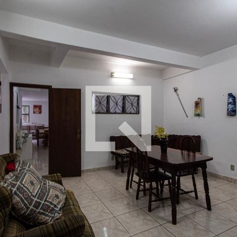 Casa para alugar com 400m², 4 quartos e 4 vagasSala 2