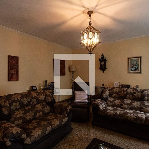 Casa para alugar com 400m², 4 quartos e 4 vagasSala
