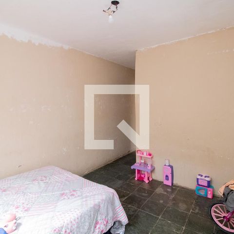 Casa à venda com 212m², 3 quartos e 2 vagas Casa à venda com 212m², 3 quartos e 2 vagasQuarto 1