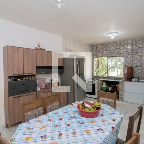 Casa à venda com 212m², 3 quartos e 2 vagas Casa à venda com 212m², 3 quartos e 2 vagasCozinha