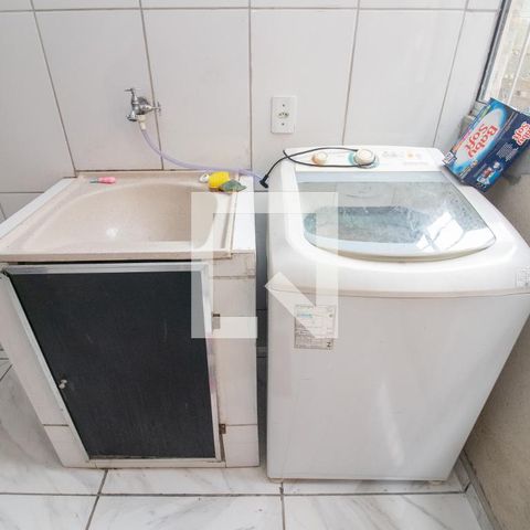 Casa à venda com 212m², 3 quartos e 2 vagas Casa à venda com 212m², 3 quartos e 2 vagasÁrea de Serviço