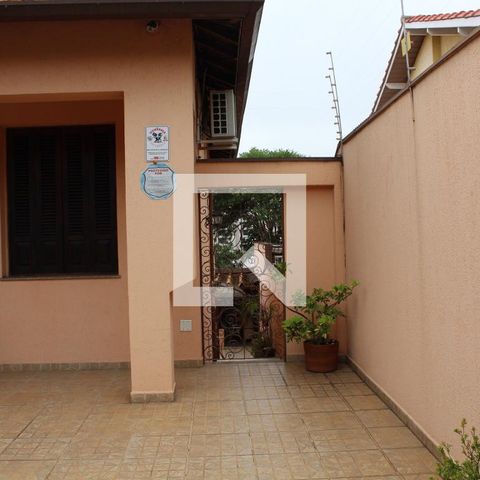 Casa à venda com 250m², 2 quartos e 2 vagasGaragem