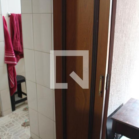 Casa à venda com 250m², 2 quartos e 2 vagasBanheiro da Suíte