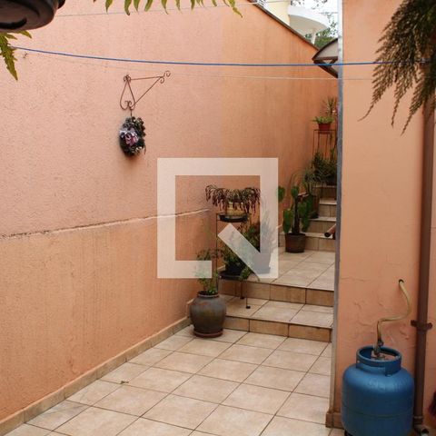 Casa à venda com 250m², 2 quartos e 2 vagasQuintal