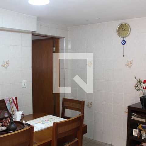 Casa à venda com 250m², 2 quartos e 2 vagasCopa