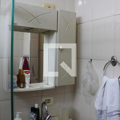 Casa à venda com 250m², 2 quartos e 2 vagasBanheiro da Suíte