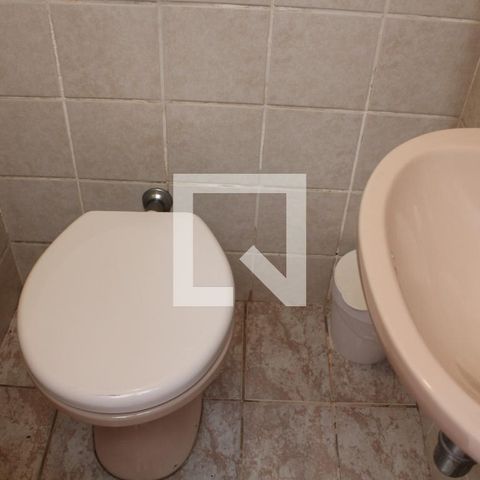 Casa à venda com 250m², 2 quartos e 2 vagasBanheiro de serviço