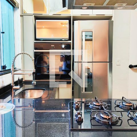 Apartamento à venda com 100m², 2 quartos e 1 vaga Apartamento à venda com 100m², 2 quartos e 1 vagaCozinha