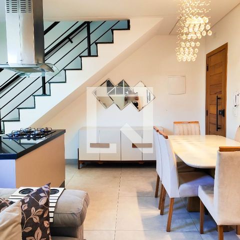 Apartamento à venda com 100m², 2 quartos e 1 vaga Apartamento à venda com 100m², 2 quartos e 1 vagaSala