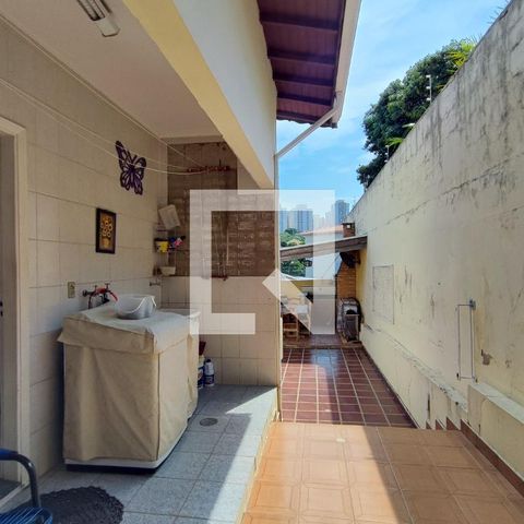 Casa à venda com 169m², 4 quartos e 2 vagasÁrea de Serviço