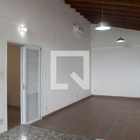 Casa à venda com 300m², 3 quartos e 5 vagasSala