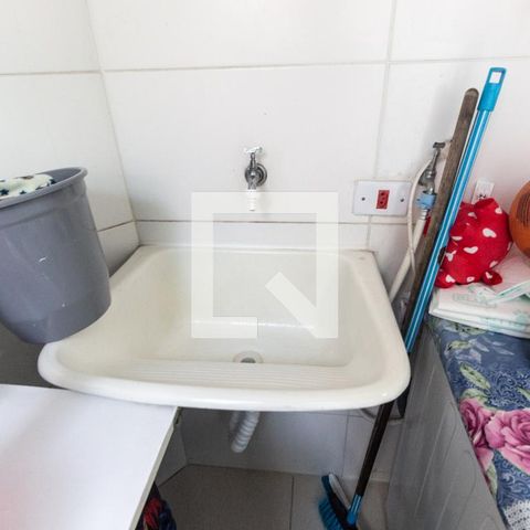 Casa de condomínio à venda com 80m², 2 quartos e 2 vagasÁrea de serviço
