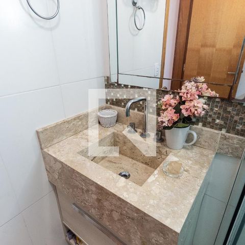 Casa de condomínio à venda com 80m², 2 quartos e 2 vagasSuíte