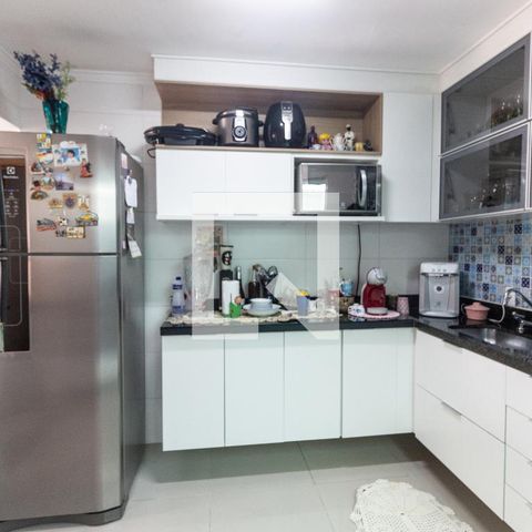 Casa de condomínio à venda com 80m², 2 quartos e 2 vagasCozinha