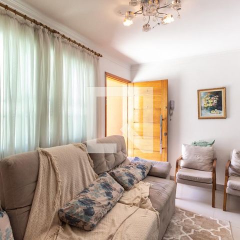 Casa de condomínio à venda com 80m², 2 quartos e 2 vagasSala