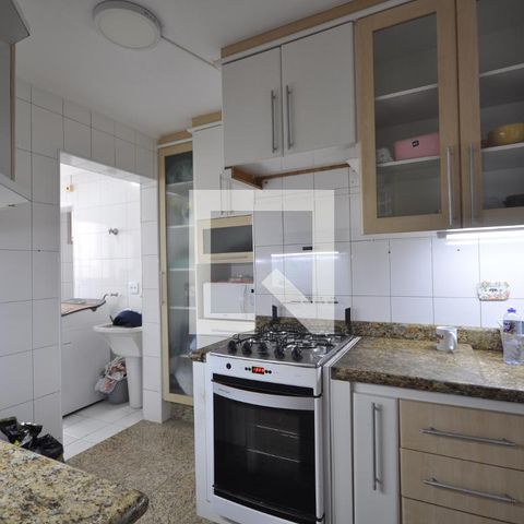 Apartamento à venda com 84m², 3 quartos e 2 vagasCozinha
