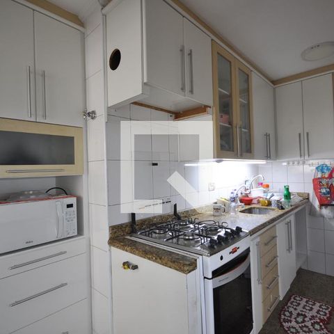 Apartamento à venda com 84m², 3 quartos e 2 vagasCozinha