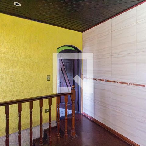 Casa à venda com 150000m², 4 quartos e 1 vagaCorredor interno