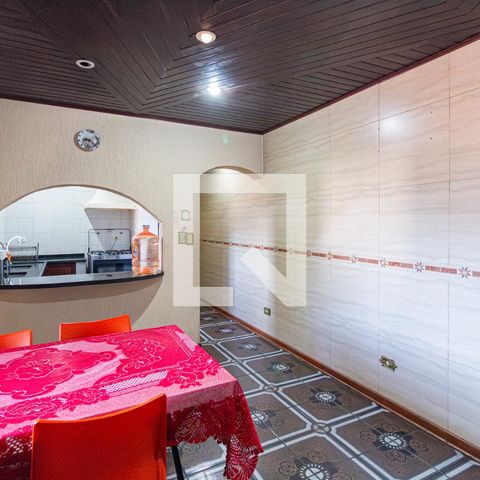 Casa à venda com 150000m², 4 quartos e 1 vagaSala de jantar