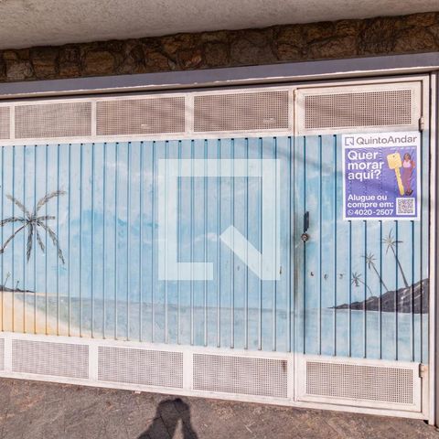 Casa à venda com 150000m², 4 quartos e 1 vagaFachada