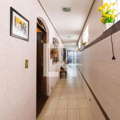Casa à venda com 150000m², 4 quartos e 1 vagaHall de entrada