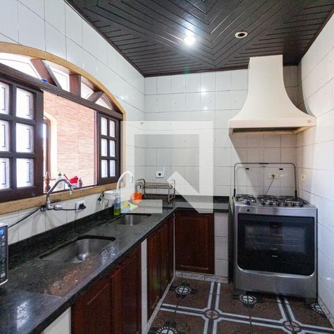 Casa à venda com 150000m², 4 quartos e 1 vagaCozinha