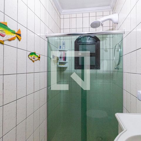 Casa à venda com 150000m², 4 quartos e 1 vagaBanheiro da suíte 3