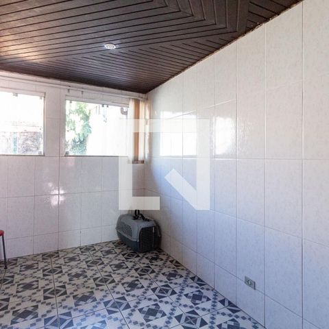 Casa à venda com 150000m², 4 quartos e 1 vagaÁrea de serviço