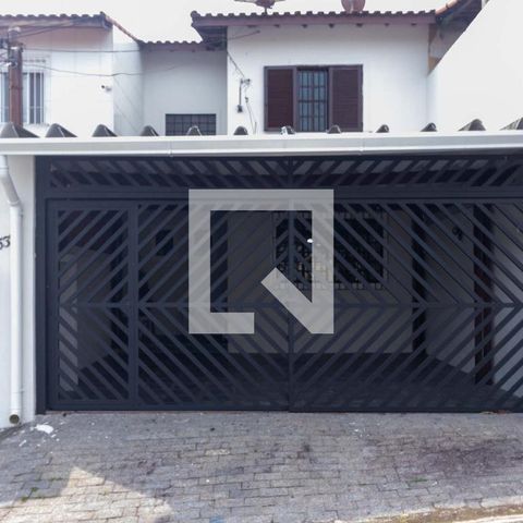 Casa à venda com 120m², 3 quartos e 2 vagasFachada