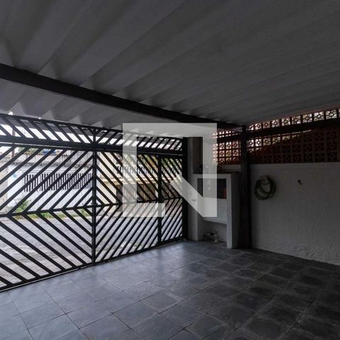 Casa à venda com 120m², 3 quartos e 2 vagasGaragem