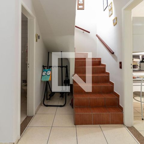 Casa à venda com 120m², 3 quartos e 2 vagasSala