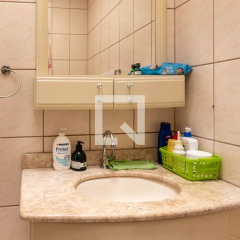 Casa à venda com 120m², 3 quartos e 2 vagasBanheiro