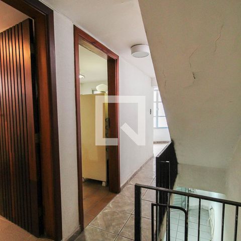 Casa à venda com 225m², 3 quartos e 2 vagascorredor