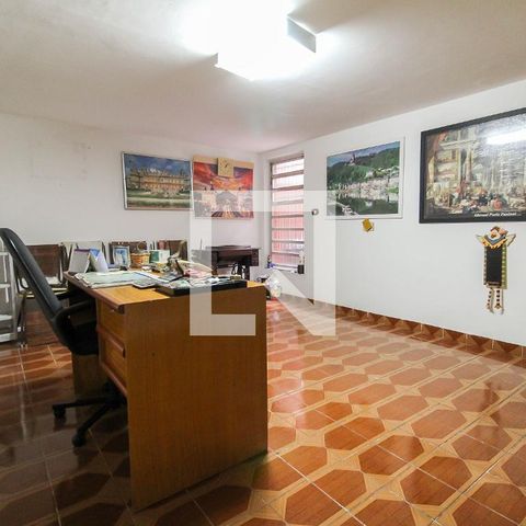 Casa à venda com 225m², 3 quartos e 2 vagasQuarto Edícula 