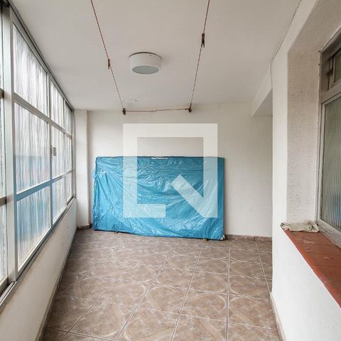 Casa à venda com 225m², 3 quartos e 2 vagasVaranda