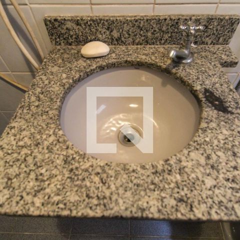 Casa à venda com 225m², 3 quartos e 2 vagasBanheiro de serviço 2