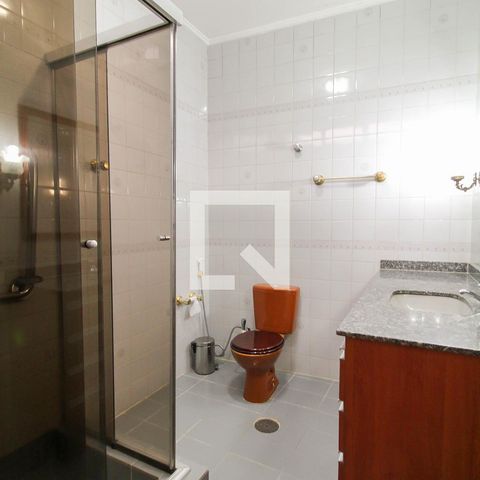 Casa à venda com 225m², 3 quartos e 2 vagasBanheiro