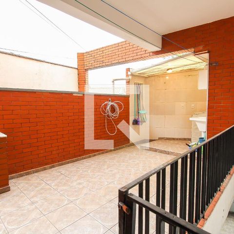 Casa à venda com 225m², 3 quartos e 2 vagasQuintal