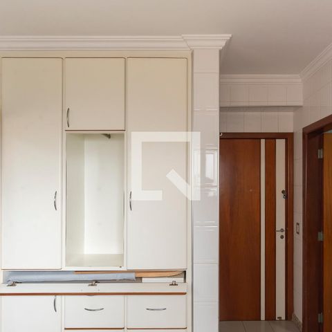 Apartamento para alugar com 260m², 4 quartos e 4 vagas Apartamento para alugar com 260m², 4 quartos e 4 vagasÁrea de Serviço