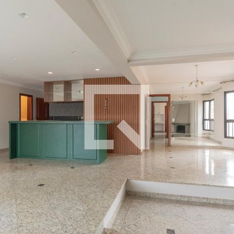 Apartamento para alugar com 260m², 4 quartos e 4 vagas Apartamento para alugar com 260m², 4 quartos e 4 vagasSala