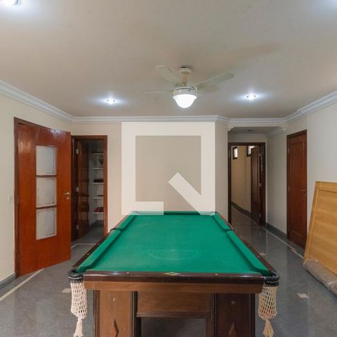Apartamento para alugar com 260m², 4 quartos e 4 vagas Apartamento para alugar com 260m², 4 quartos e 4 vagasÁrea comum