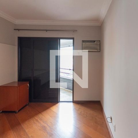 Apartamento para alugar com 260m², 4 quartos e 4 vagas Apartamento para alugar com 260m², 4 quartos e 4 vagasQuarto 2