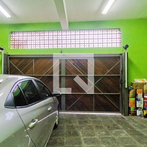 Casa à venda com 280m², 3 quartos e 3 vagasGaragem