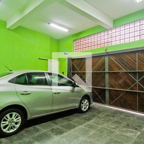 Casa à venda com 280m², 3 quartos e 3 vagasGaragem