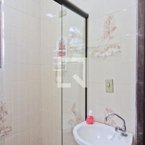 Casa à venda com 280m², 3 quartos e 3 vagasBanheiro de Serviço