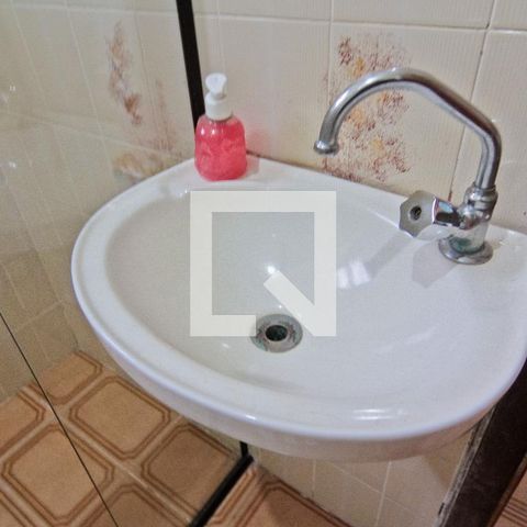 Casa à venda com 280m², 3 quartos e 3 vagasBanheiro de Serviço