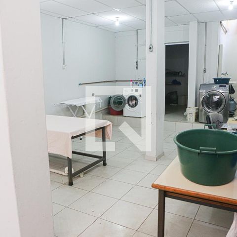 Casa à venda com 250m², 4 quartos e 2 vagasPorão